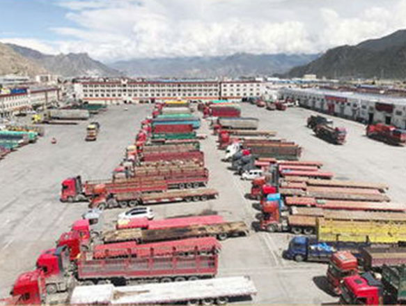 停車(chē)場(chǎng)